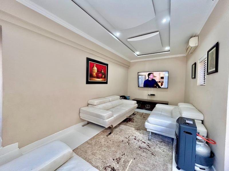 7 Bedroom Property for Sale in Kosmos Ridge North West